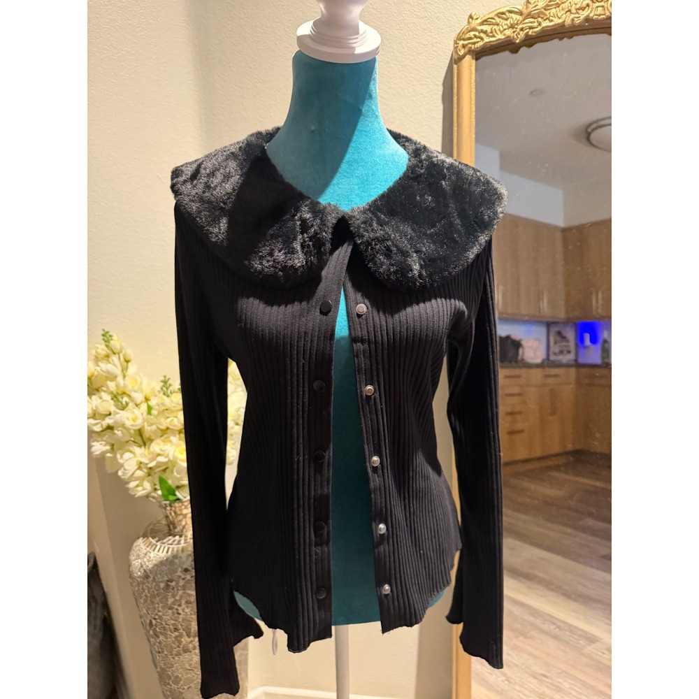 H&M Divided Black Ribbed Faux Fur Collar Button Front Cardigan Sweater Large